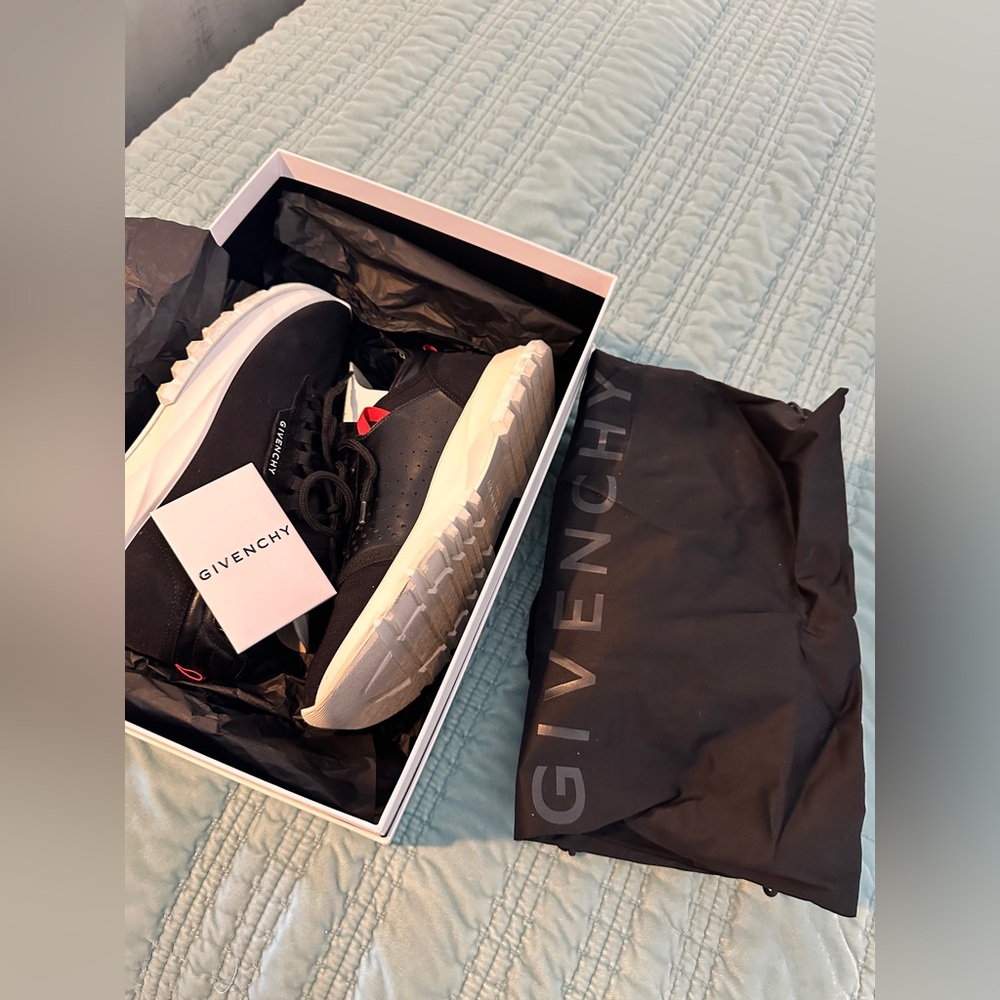 Givenchy Spectre Low Top Sneaker Black - Picture 7 of 10